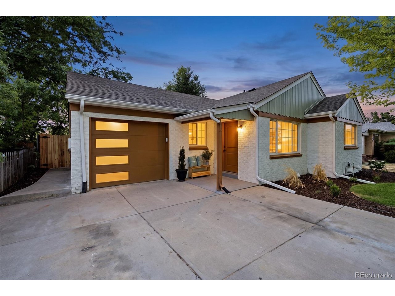 Photo of 2941 Ivanhoe St Denver CO 80207