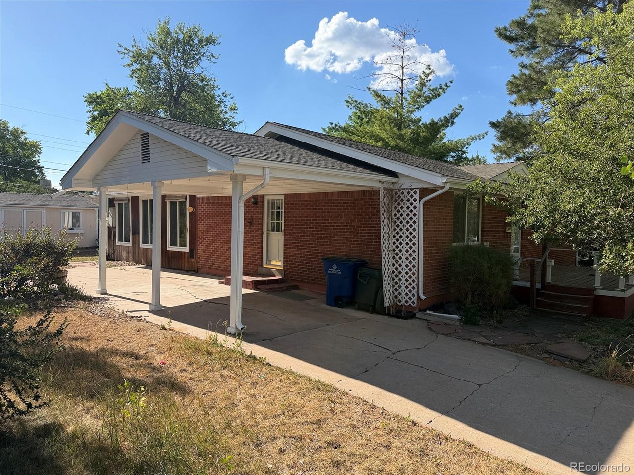 Photo of 6621 S Logan St Littleton CO 80121