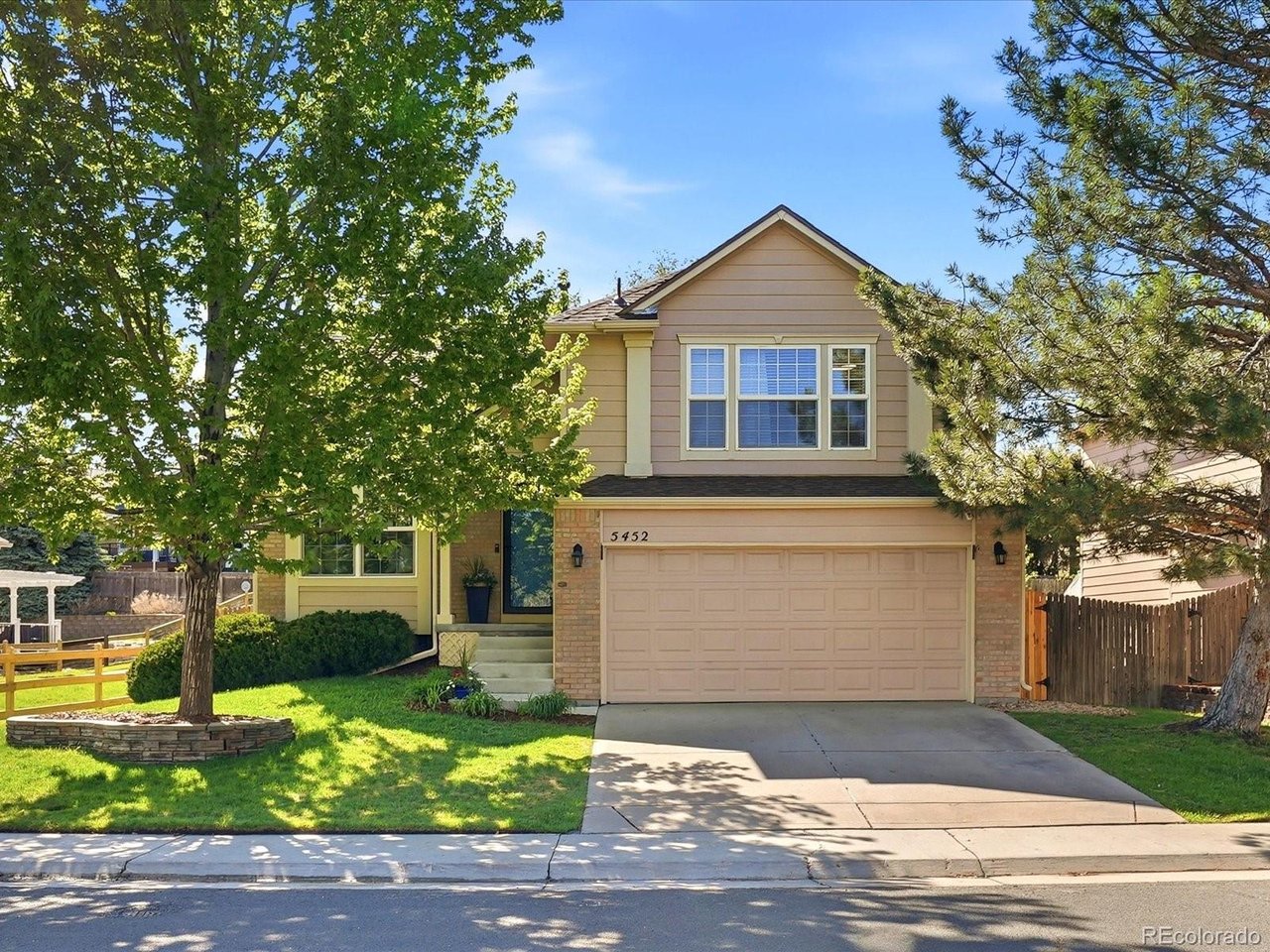 Photo of 5452 S Valdai Way Aurora CO 80015