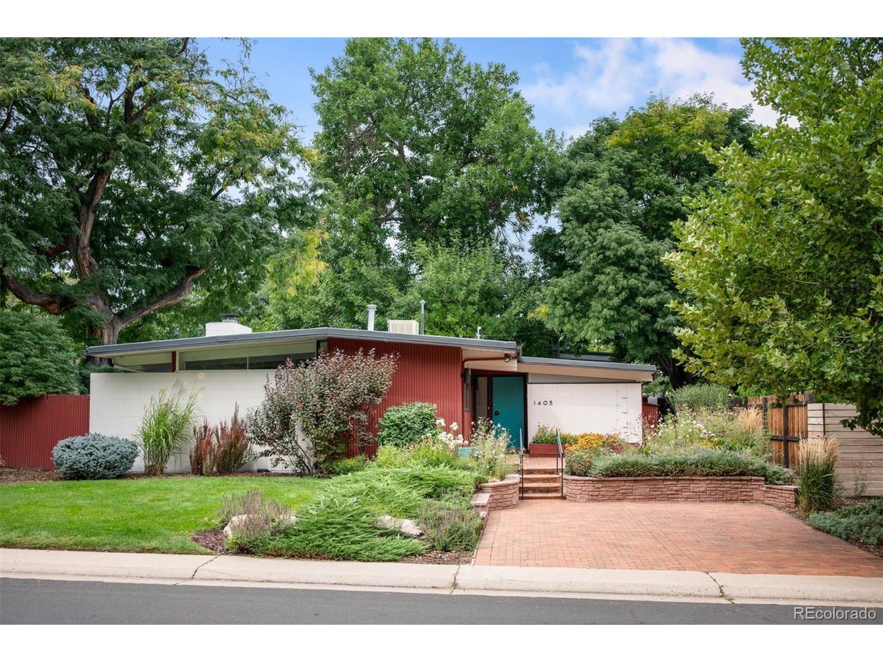 Photo of 1405 S Elm St Denver CO 80222