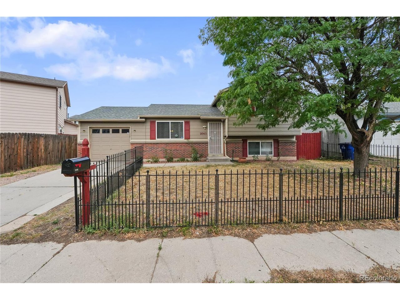 Photo of 2045 Grosbear Ln Colorado Springs CO 80916