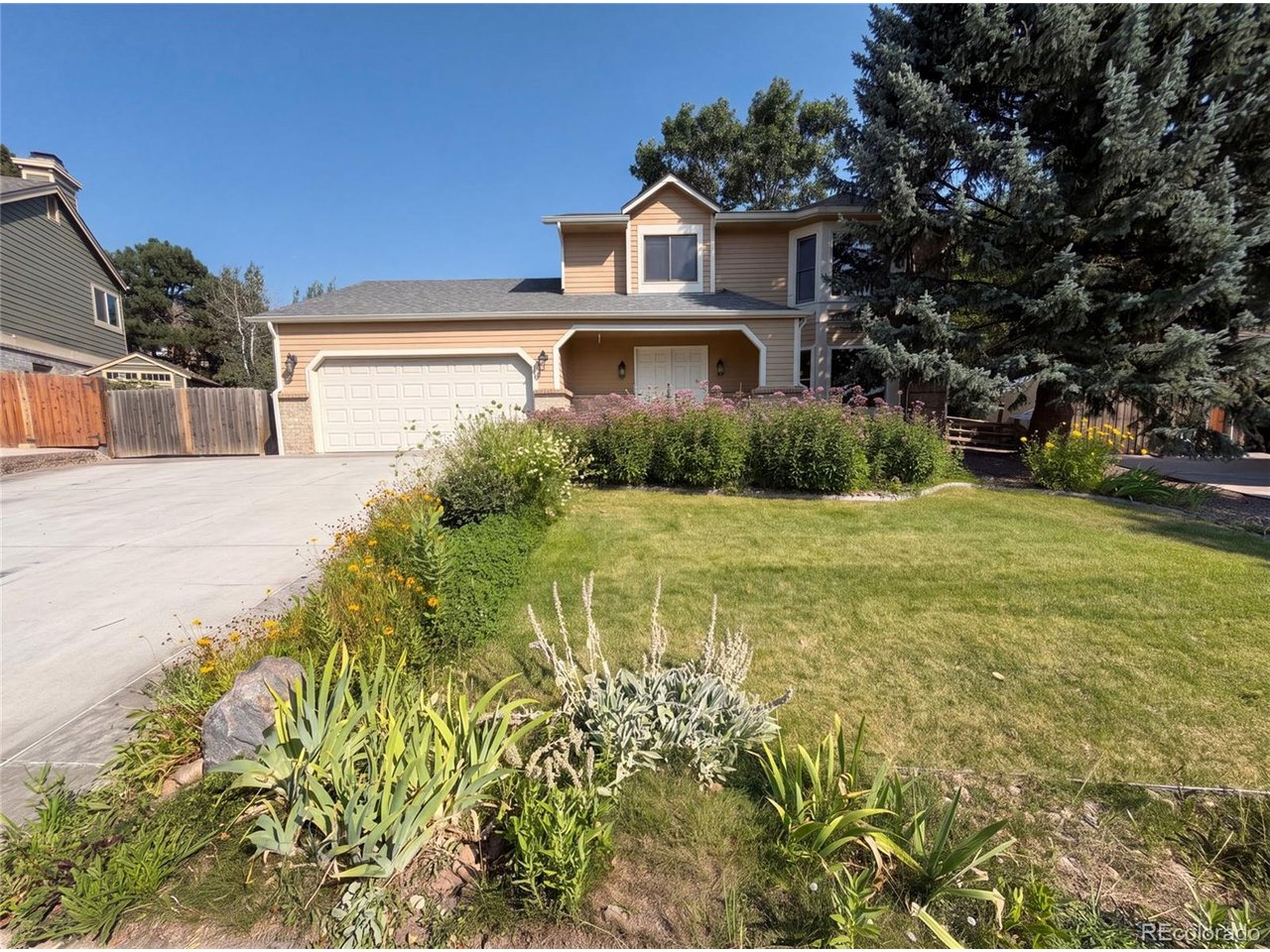 Photo of 20890 E Sussex Ct Parker CO 80138