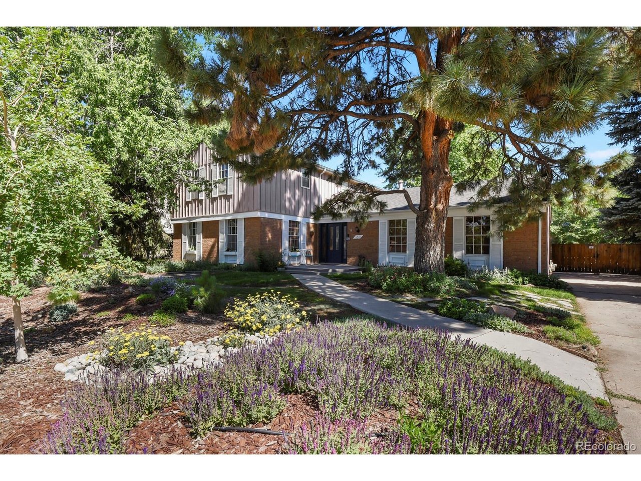 Photo of 11581 E Yale Way Aurora CO 80014