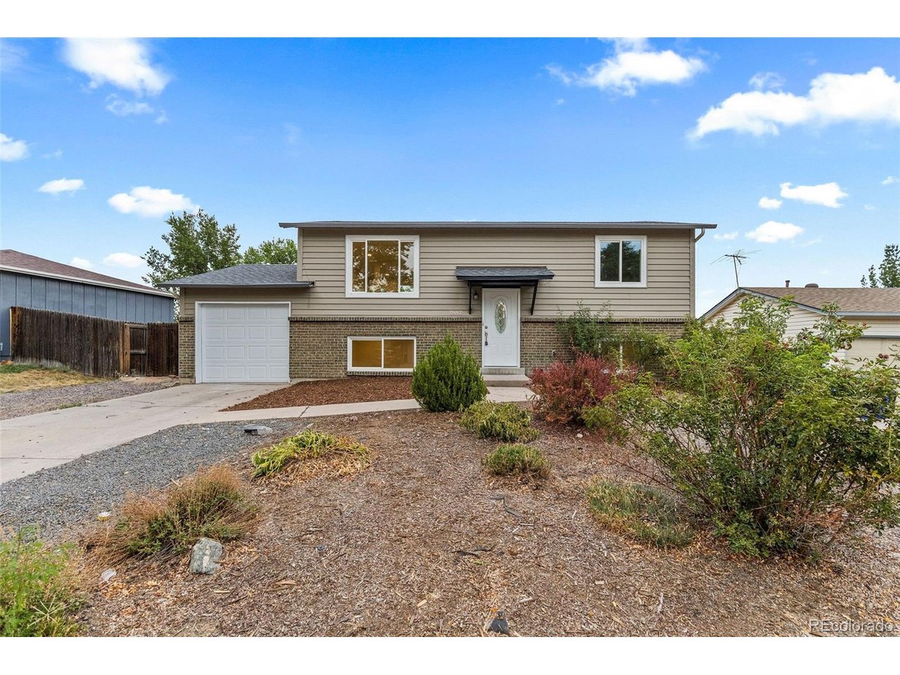 Photo of 2882 S Mobile St Aurora CO 80013