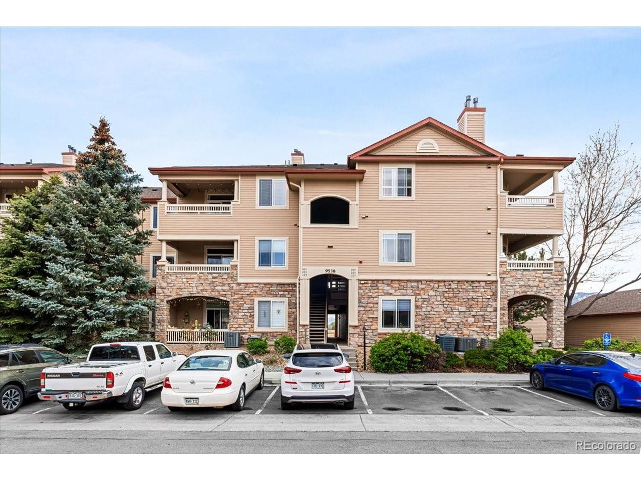 Photo of 9538 W San Juan Cir #305 Littleton CO 80128