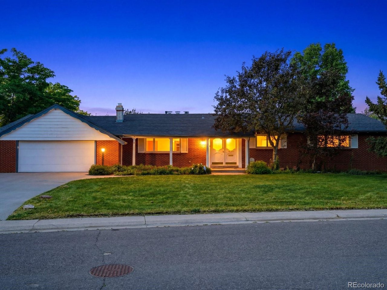 Photo of 2630 S Wolff Way Denver CO 80219