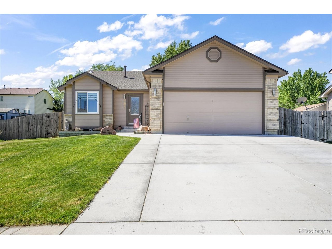 Photo of 1643 S Canoe Creek Dr Colorado Springs CO 80906