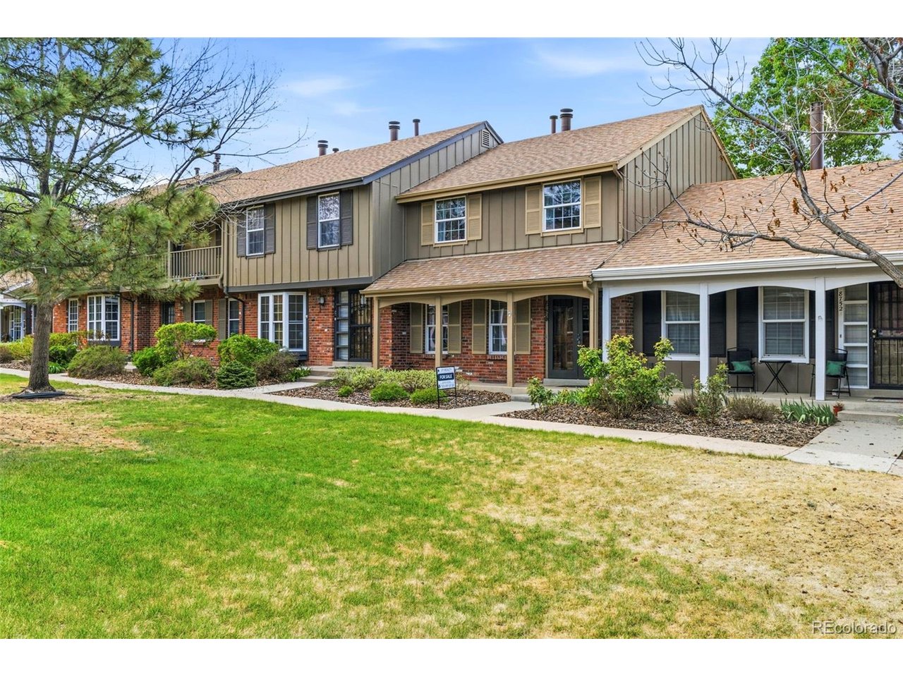 Photo of 8752 E Amherst Dr #B Denver CO 80231
