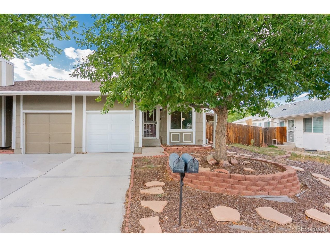 Photo of 15429 E Oberlin Pl Aurora CO 80013