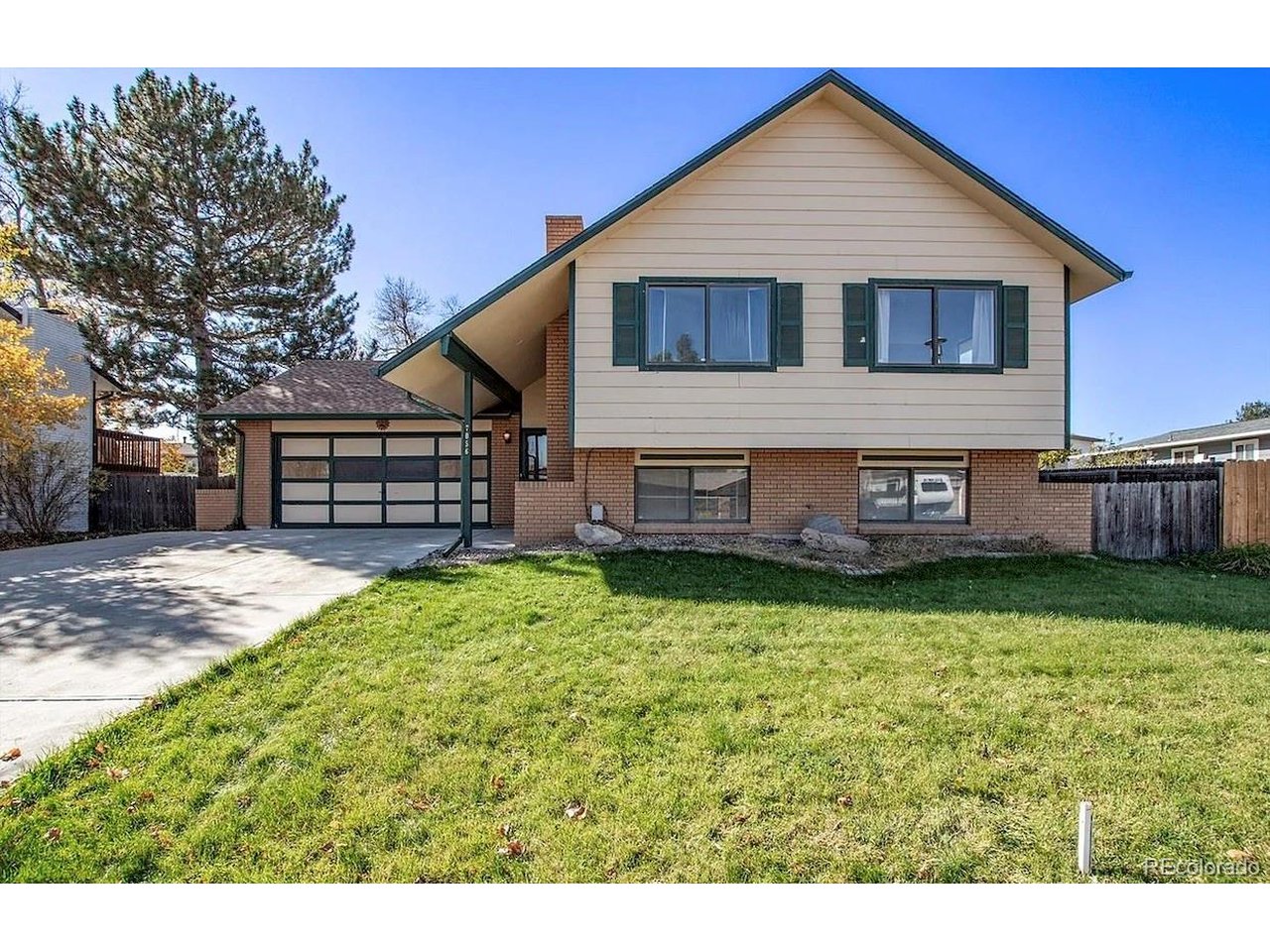 Photo of 7056 W Rowland Ave Littleton CO 80128