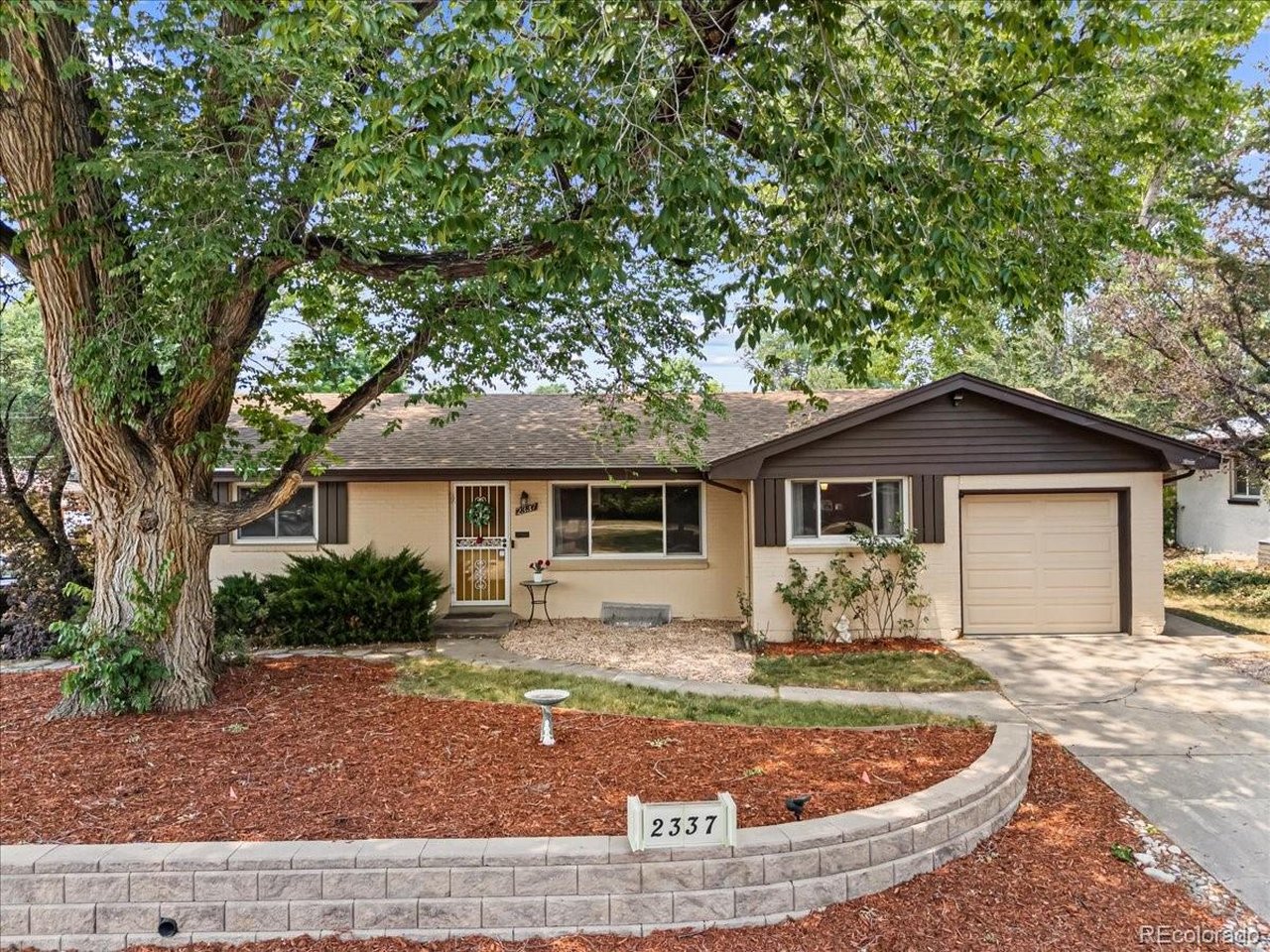 Photo of 2337 S Patton Ct Denver CO 80219