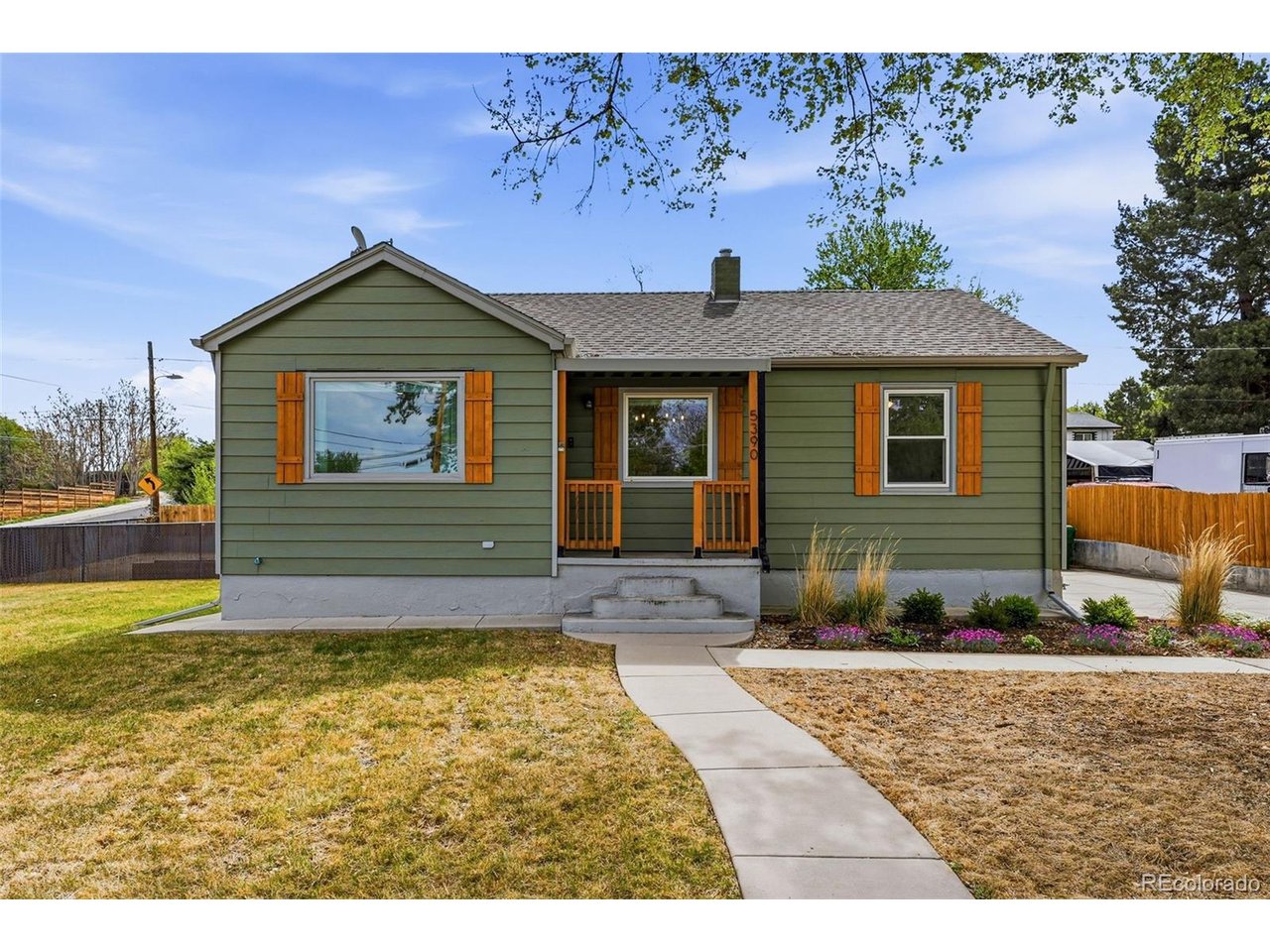 Photo of 5390 Primrose Ln Denver CO 80221
