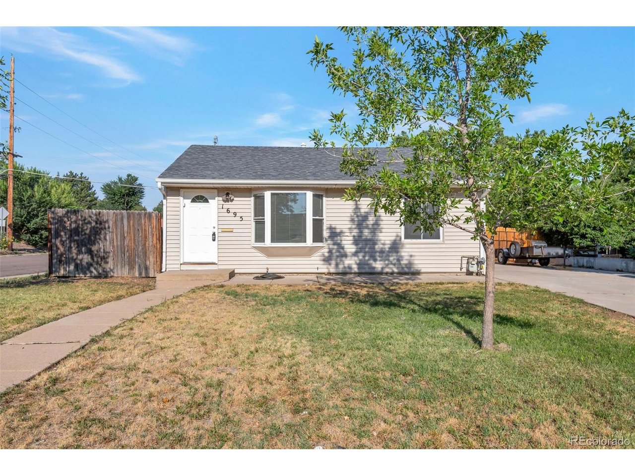 Photo of 1695 S Raritan St Denver CO 80223