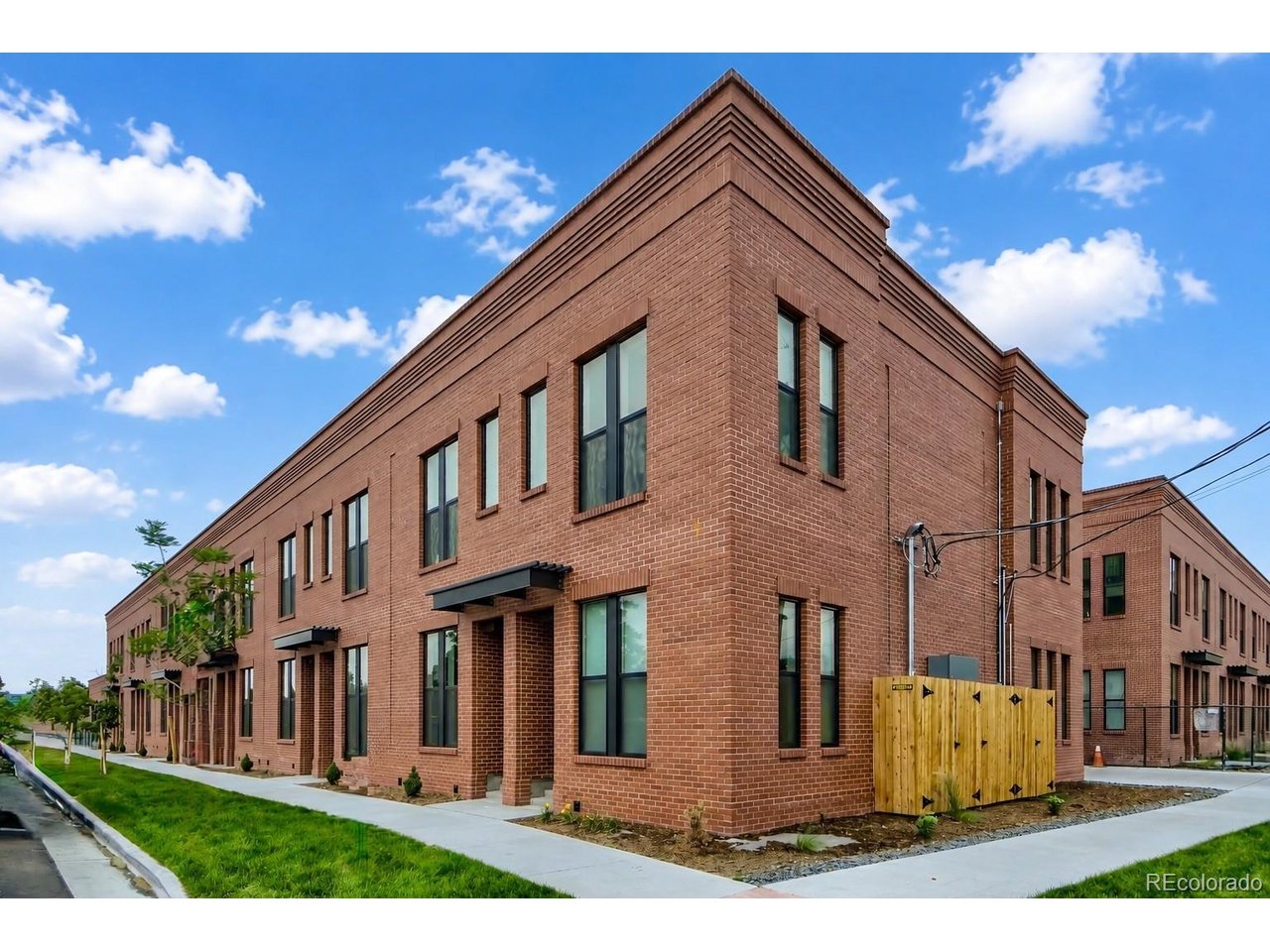 Photo of 3314 Curtis St Denver CO 80205