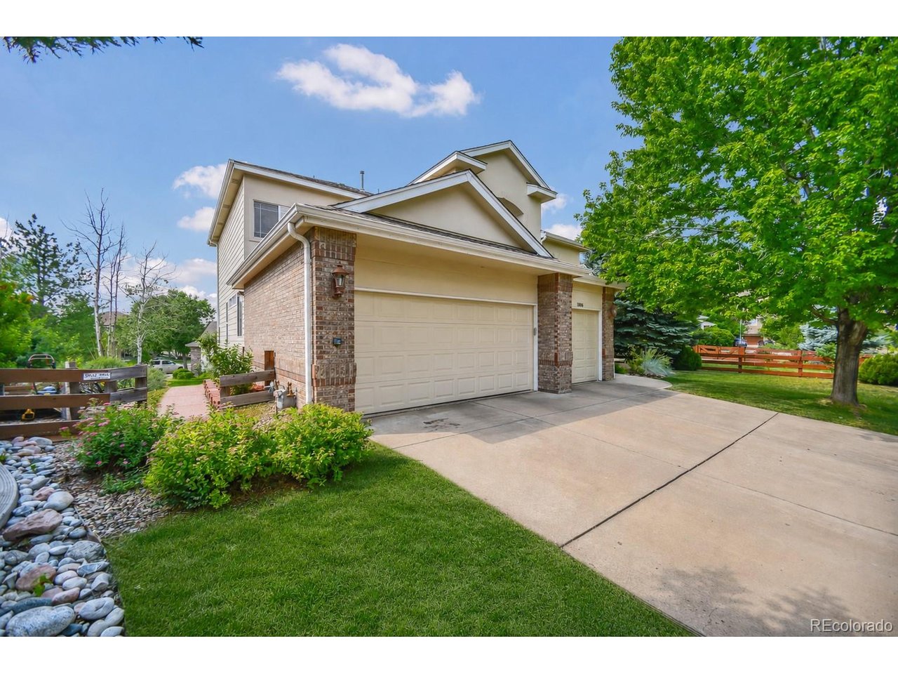 Photo of 10496 W Rockland Dr Littleton CO 80127
