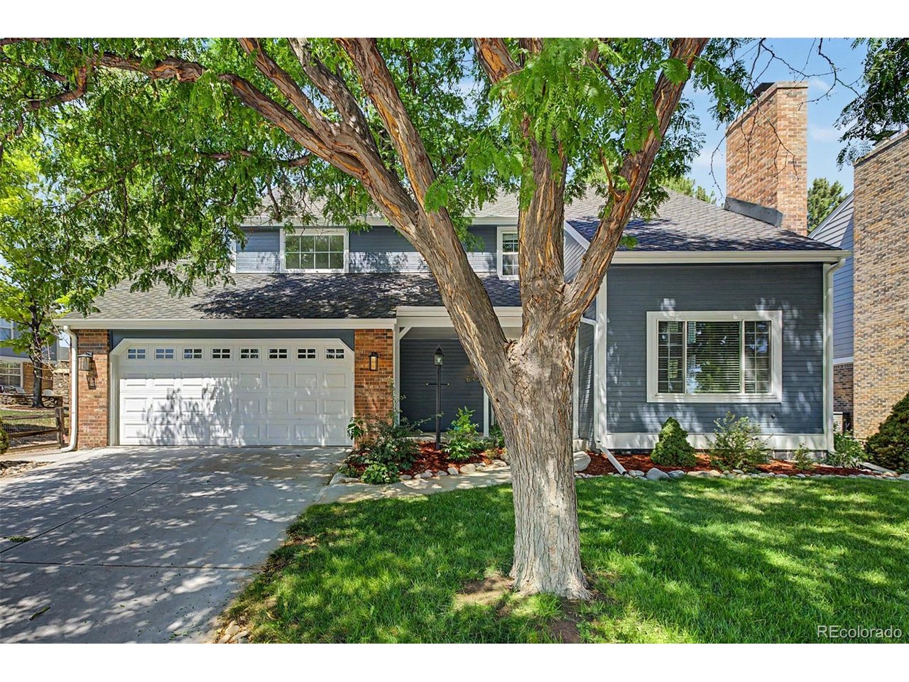 Photo of 6423 E Long Cir Englewood CO 80112