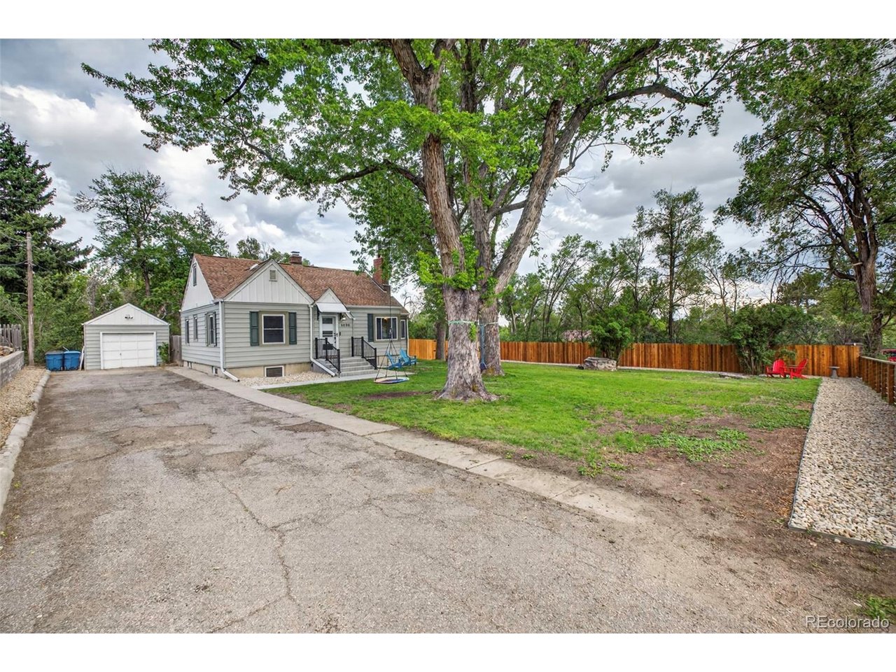 Photo of 1050 Pikeview St Lakewood CO 80215