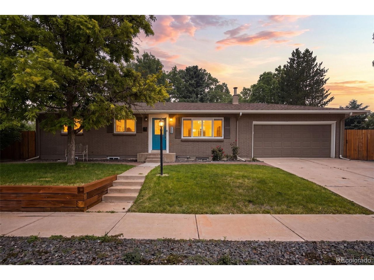 Photo of 3550 S Tamarac Dr Denver CO 80237