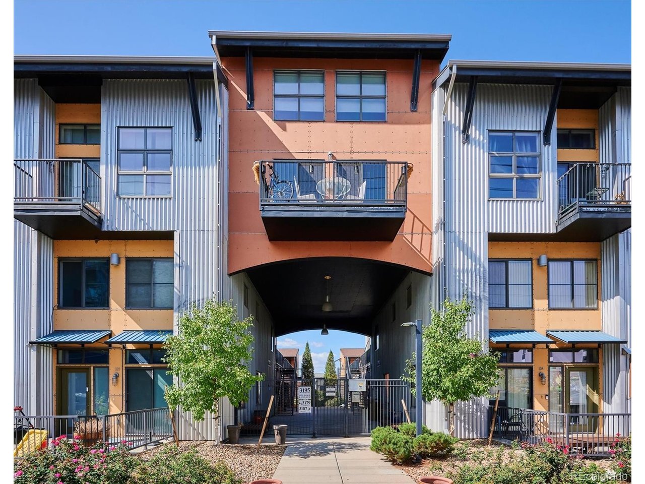 Photo of 3195 Blake St #207 Denver CO 80205