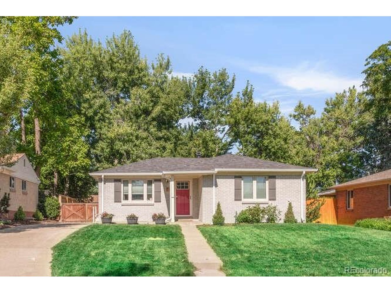 Photo of 417 S Locust St Denver CO 80224