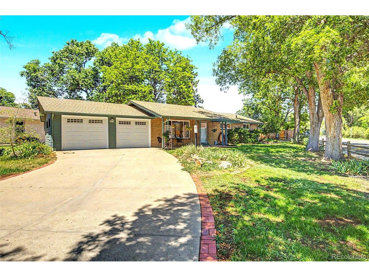 Photo of 1661 Allison St Lakewood CO 80214