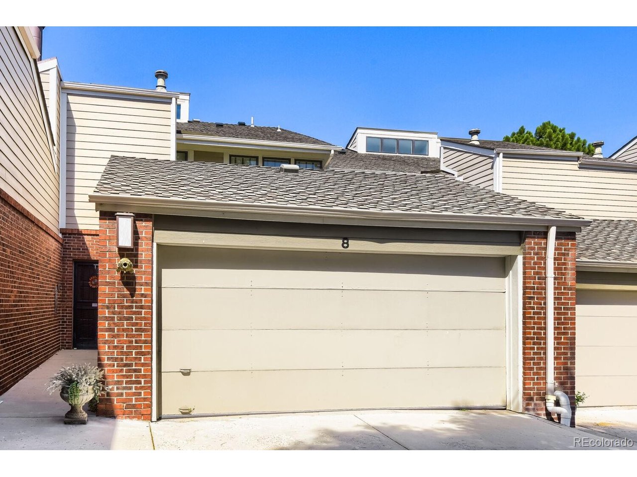 Photo of 4255 S Olive St #8 Denver CO 80237
