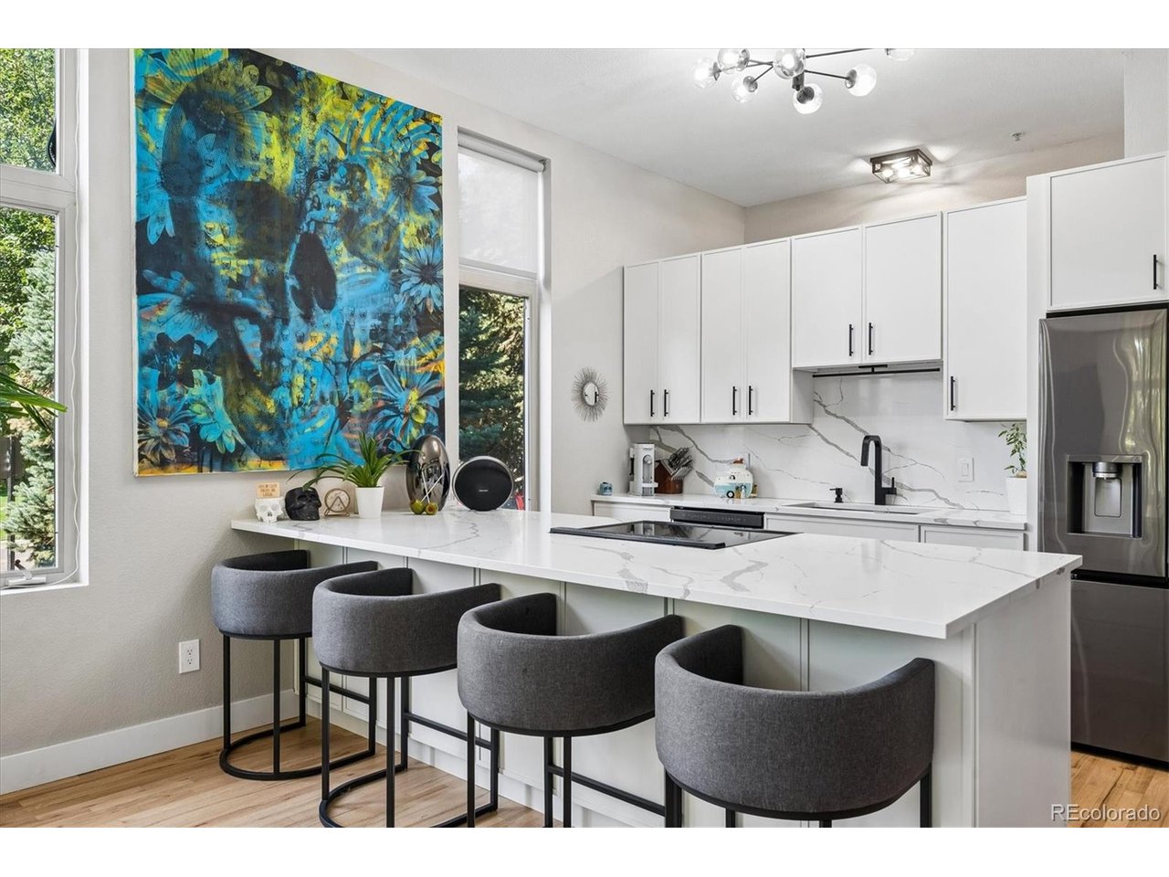 Photo of 220 Roslyn St #701 Denver CO 80230