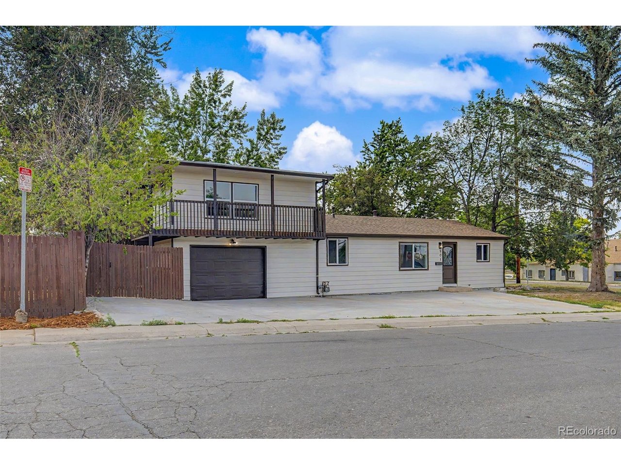 Photo of 901 S RALEIGH St Denver CO 80219