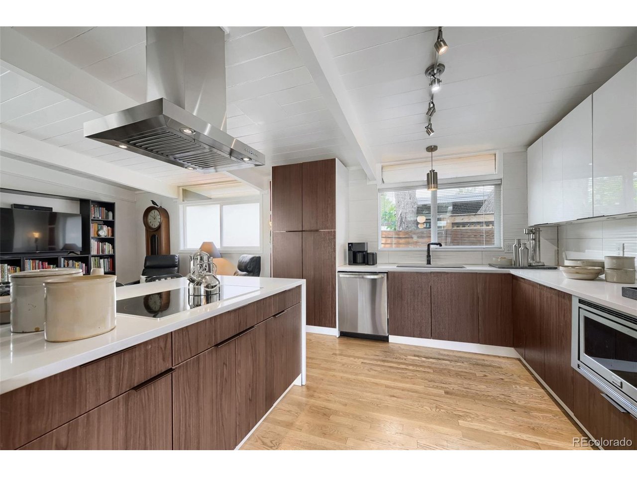 Photo of 1860 S Holly St Denver CO 80222
