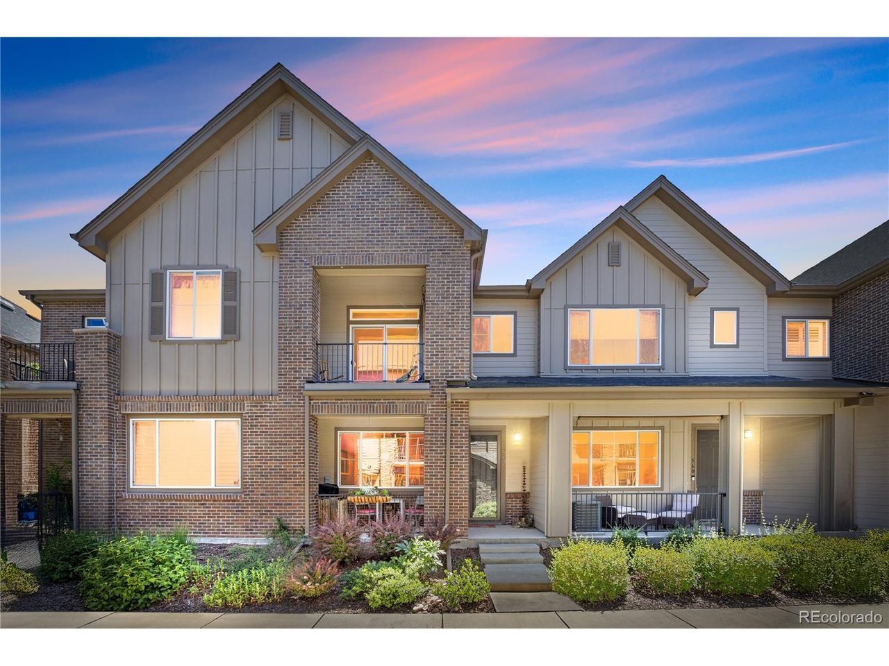 Photo of 562 E Dry Creek Pl Littleton CO 80122
