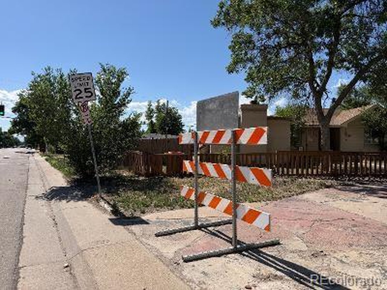 Photo of 1709 Paris St Aurora CO 80010