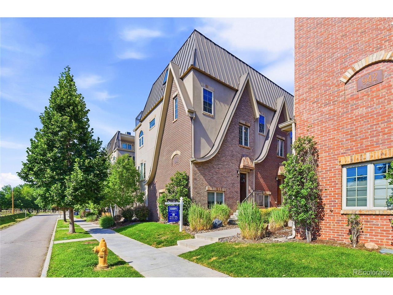 Photo of 936 S Pearl St #101 Denver CO 80209