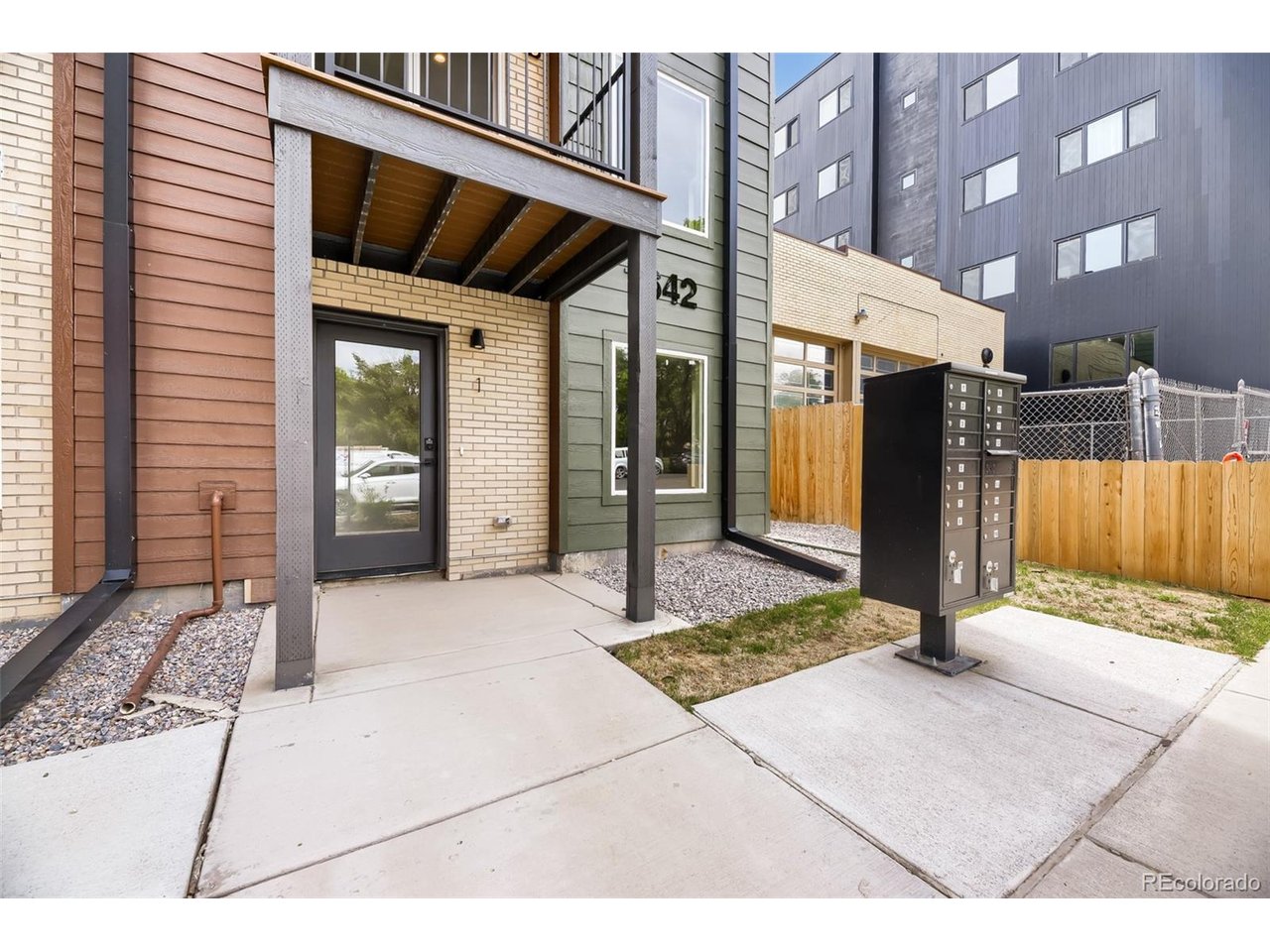Photo of 1642 N Lafayette St #1 Denver CO 80218