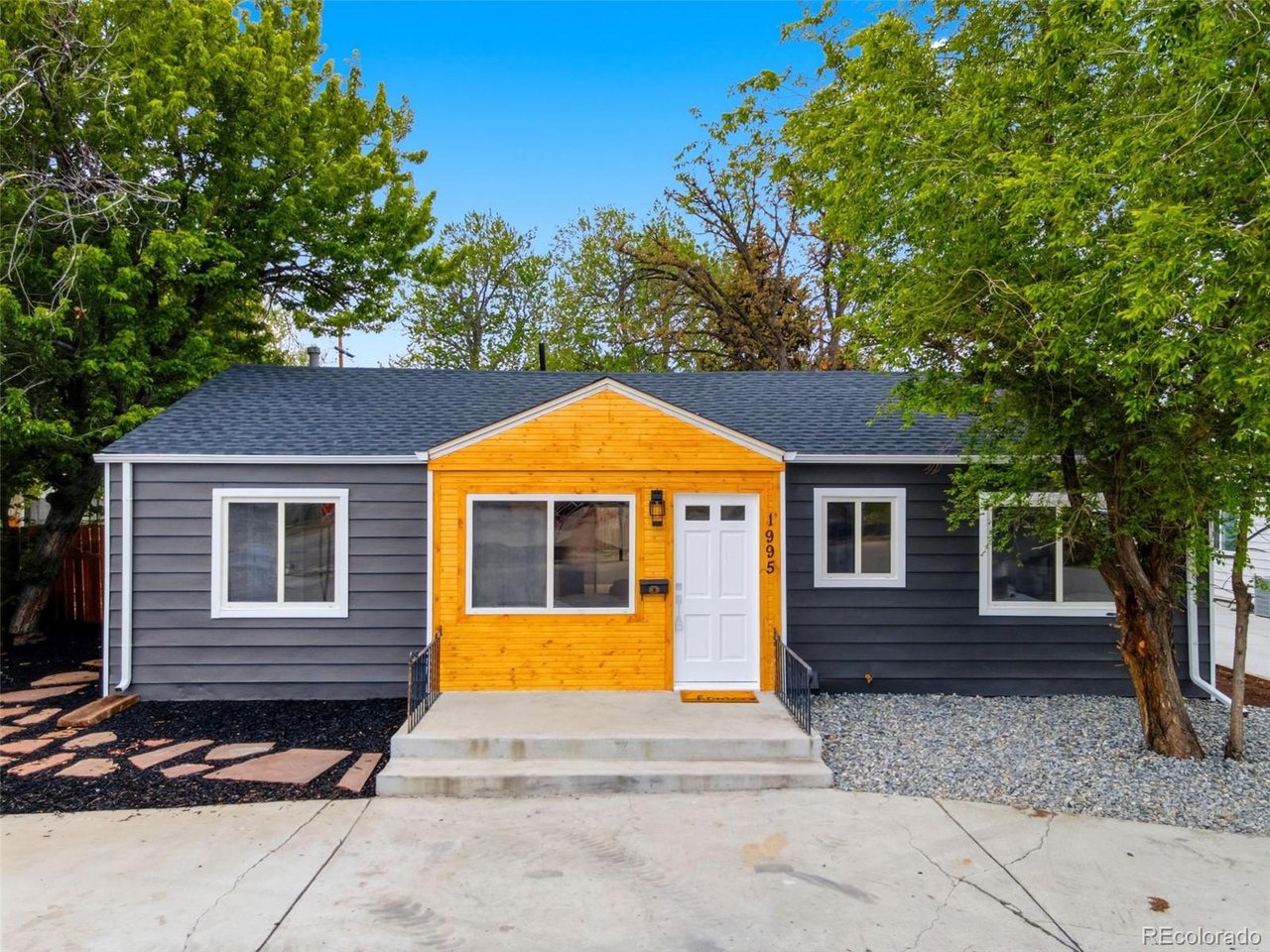 Photo of 1995 S Hazel Ct Denver CO 80219