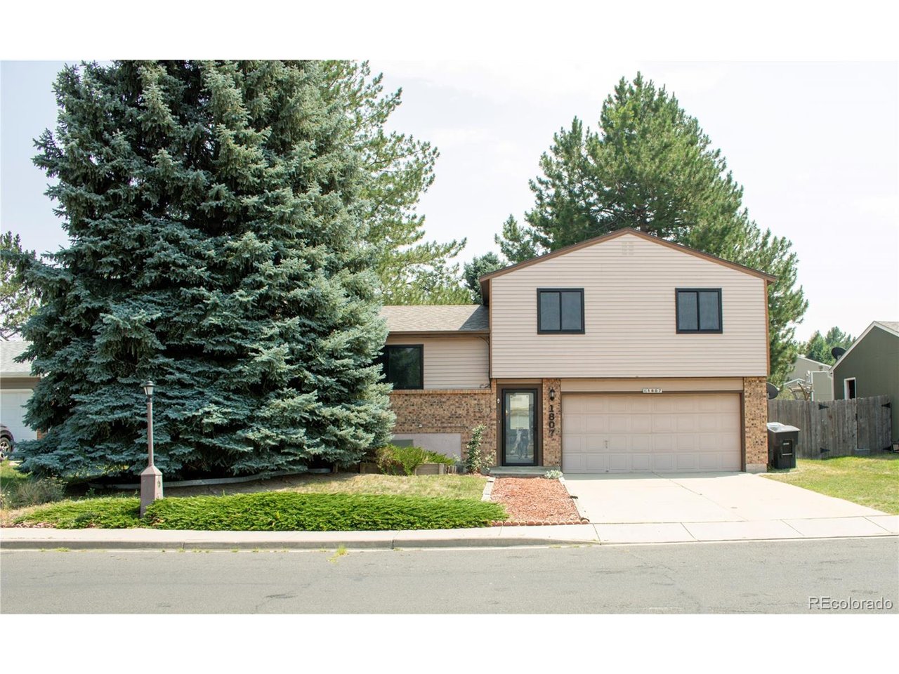 Photo of 1807 24th Ave Longmont CO 80501