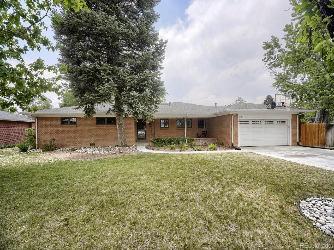 Photo of 6305 S Valleyview St Littleton CO 80120