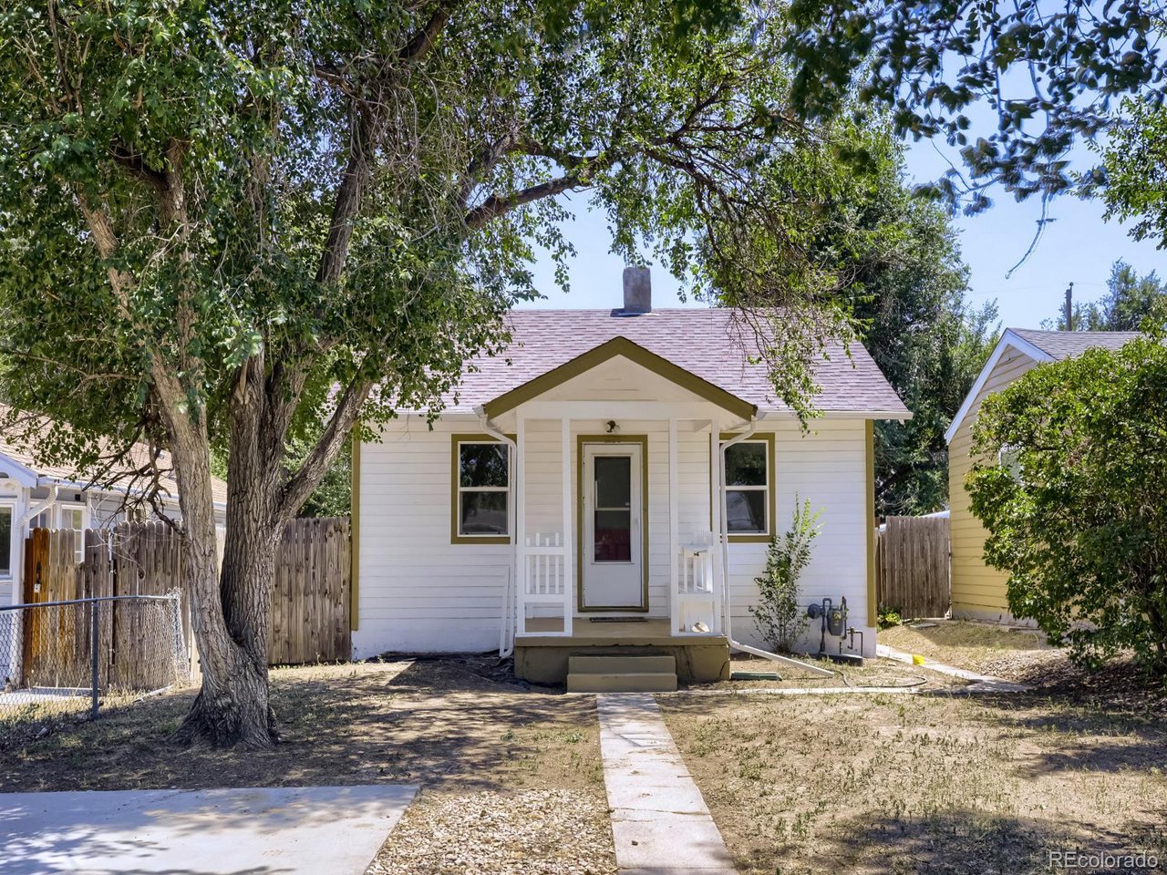 Photo of 1336 Iola St Aurora CO 80010