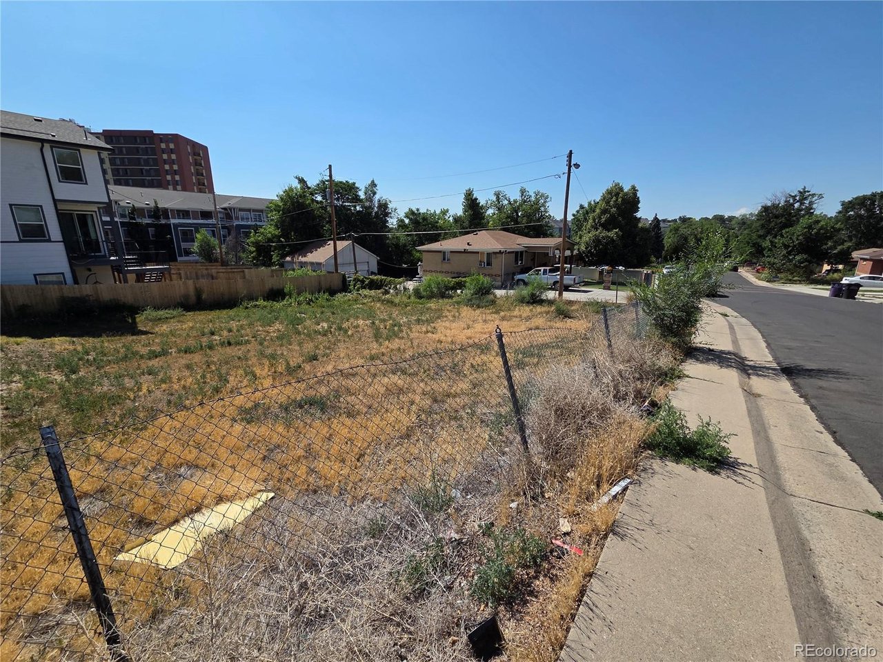 Photo of 880 Winona Ct Denver CO 80204