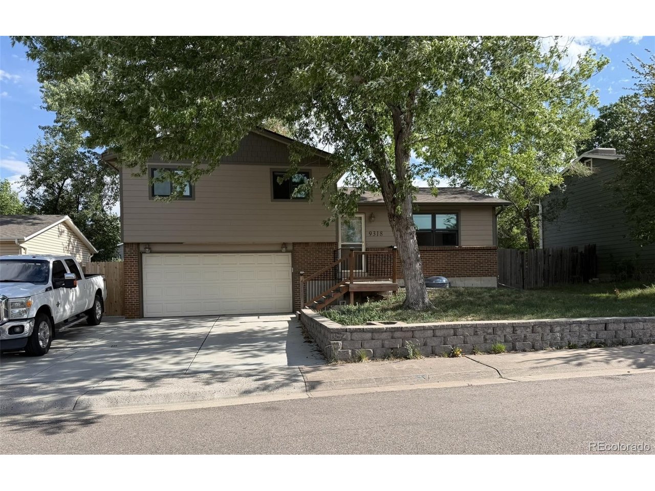 Photo of 9318 W Lake Dr Littleton CO 80123