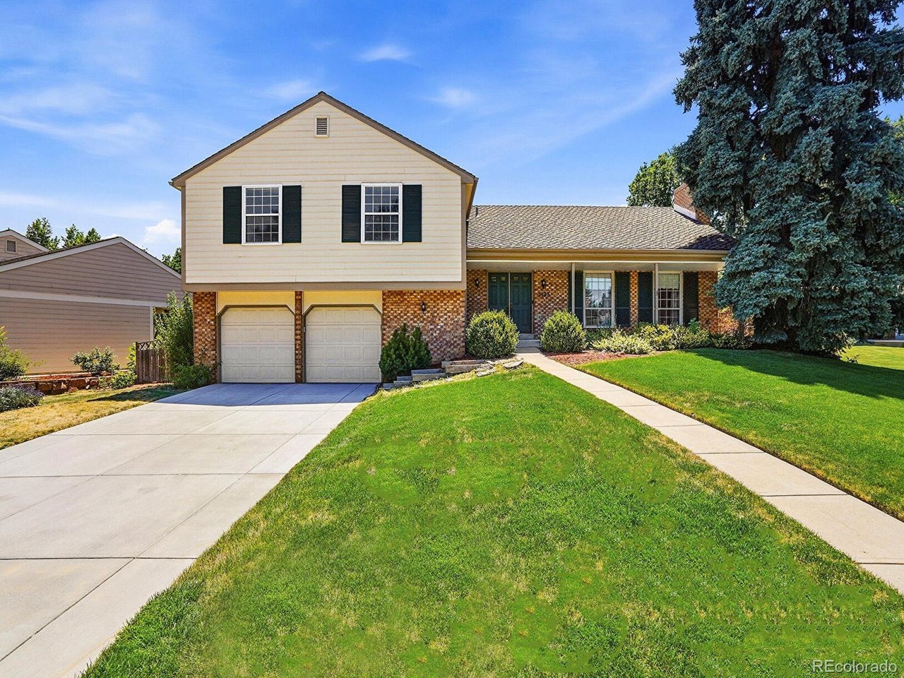 Photo of 5123 S Iris Way Littleton CO 80123