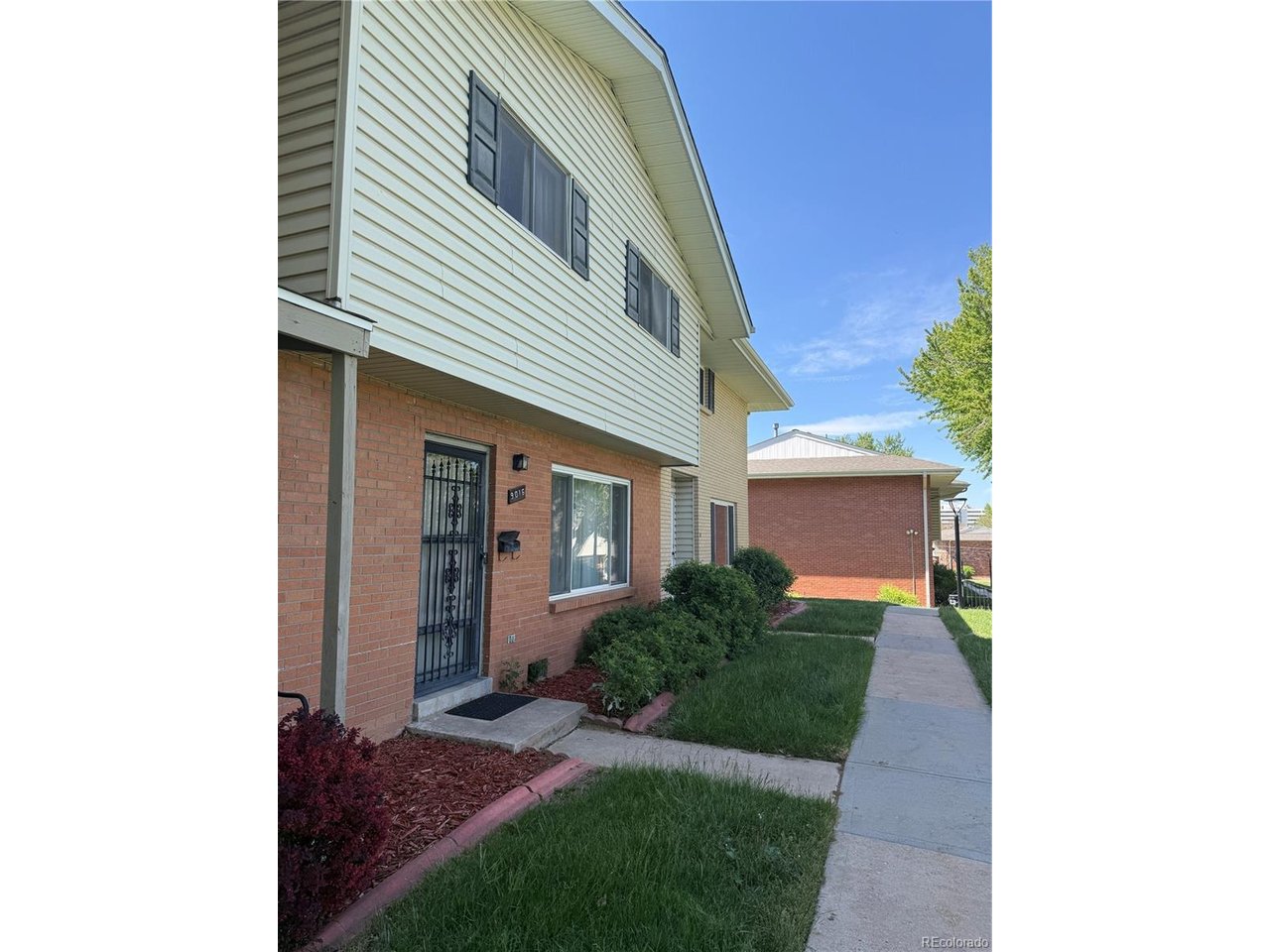 Photo of 9018 E Mansfield Ave Denver CO 80237