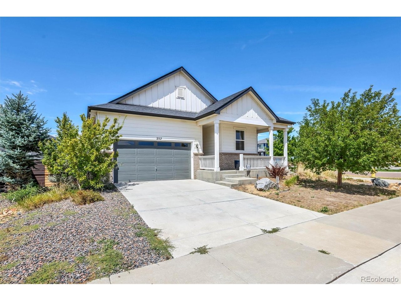 Photo of 257 S Scottsburg Ct Aurora CO 80018