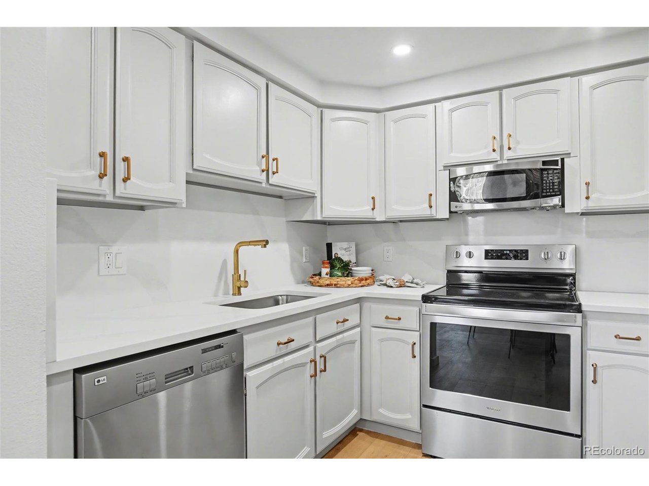 Photo of 6473 S Havana St #B Englewood CO 80111