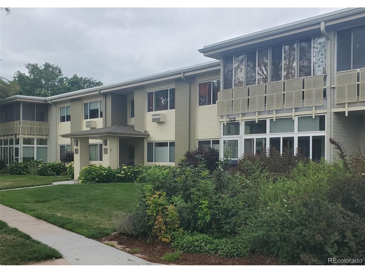 Photo of 725 S Clinton St #11A Denver CO 80247