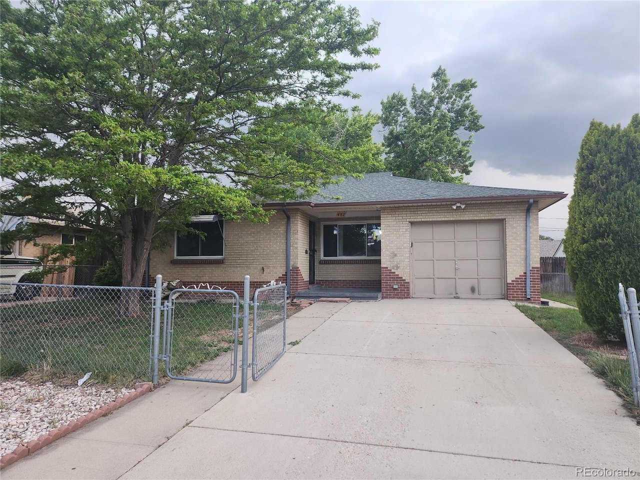Photo of 487 Yates St Denver CO 80204