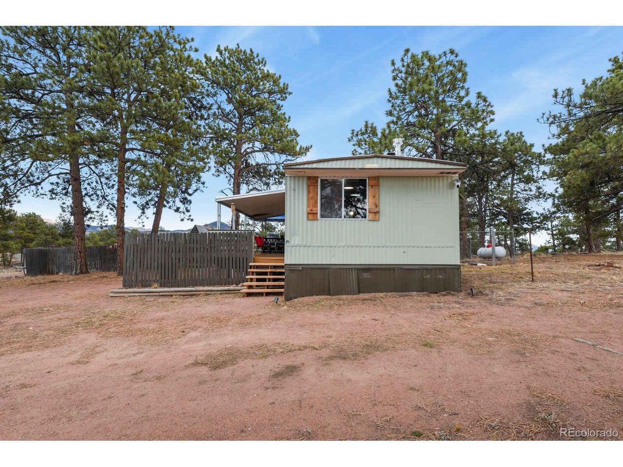 Photo of 957 Arapahoe Dr Florissant CO 80816