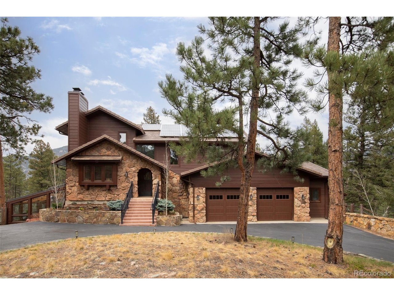 Photo of 261 Whiskey Jay Hill Rd Evergreen CO 80439