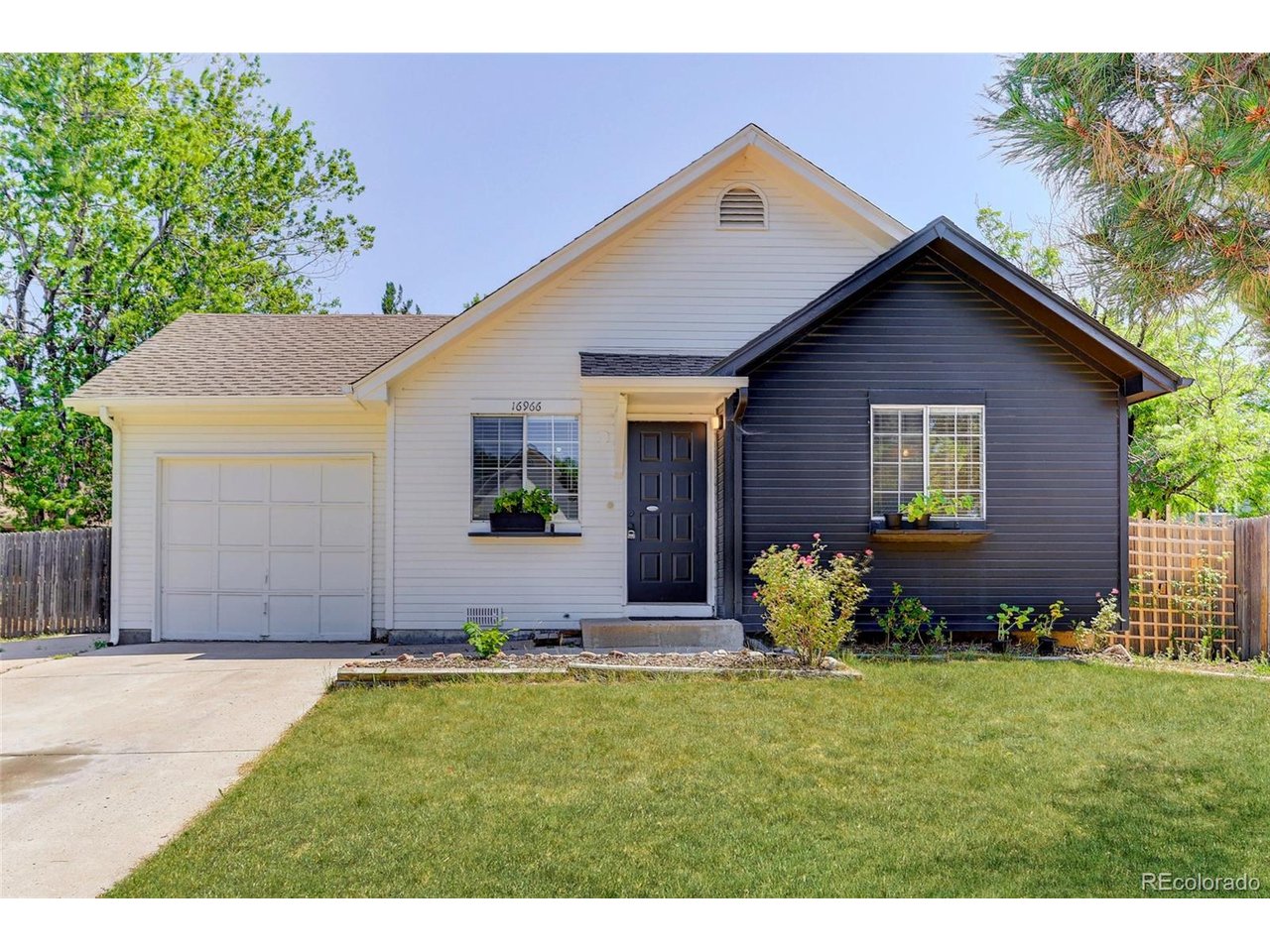 Photo of 16966 E Tufts Pl Aurora CO 80015