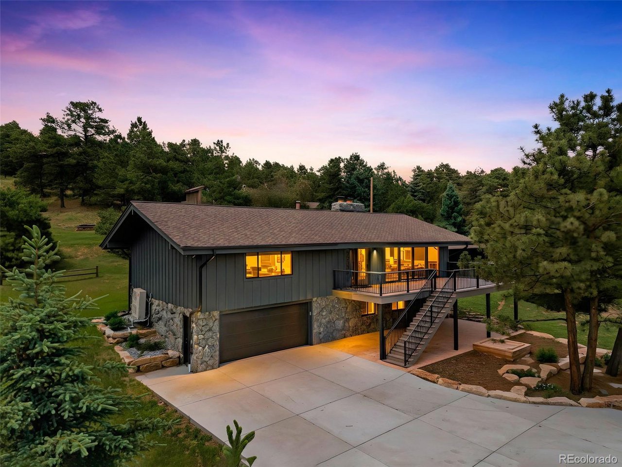 Photo of 22133 Crestmoor Rd Golden CO 80401