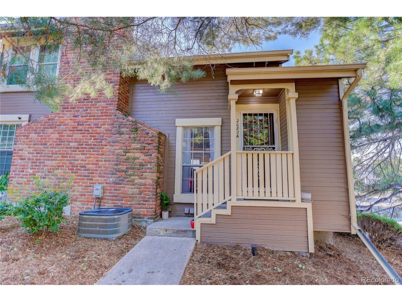 Photo of 2082 S Helena St #A Aurora CO 80013